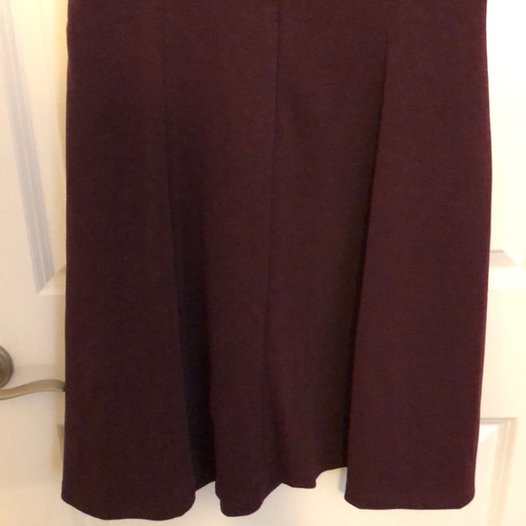 Maroon sleeveless fit n flare dress - Picture 5 of 5